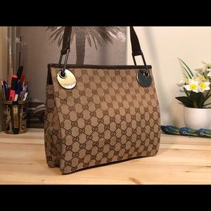 Authentic GUCCI bundle (crossbody bifold wallet)
